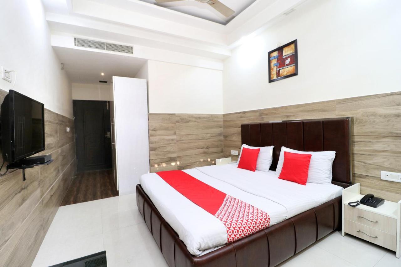 Oyo 30848 Hotel Signature Firozpur Exterior foto