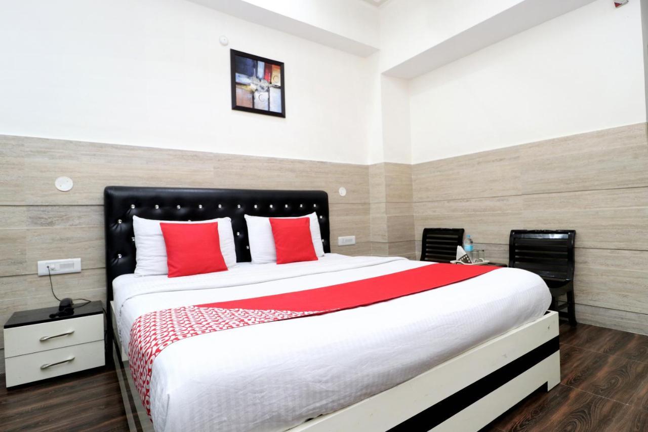 Oyo 30848 Hotel Signature Firozpur Exterior foto