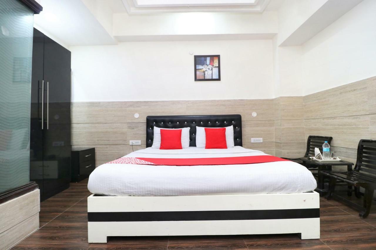 Oyo 30848 Hotel Signature Firozpur Exterior foto