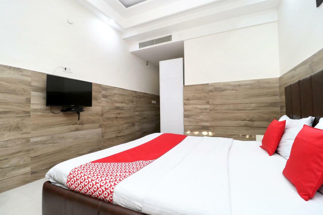 Oyo 30848 Hotel Signature Firozpur Exterior foto