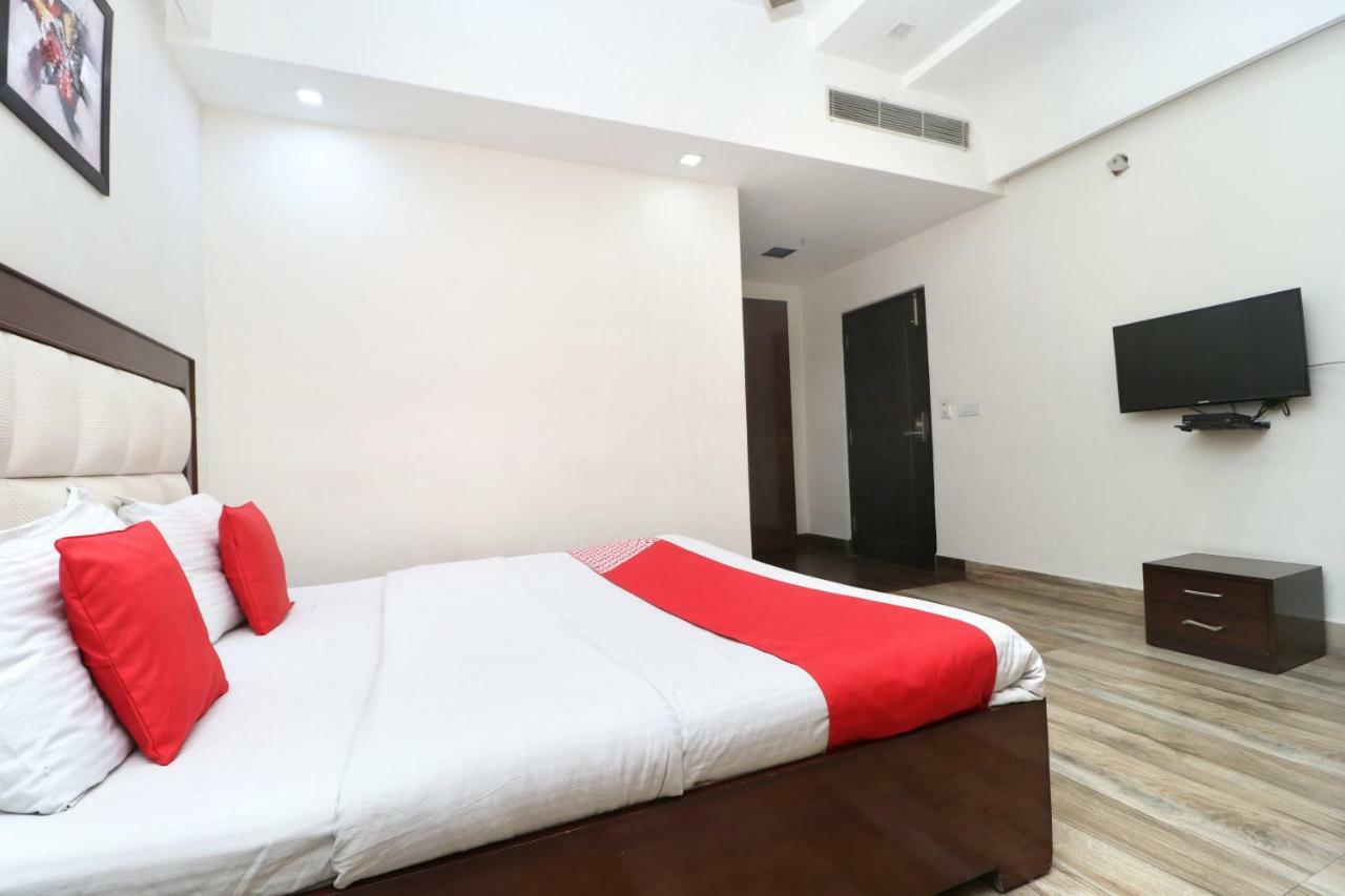 Oyo 30848 Hotel Signature Firozpur Exterior foto